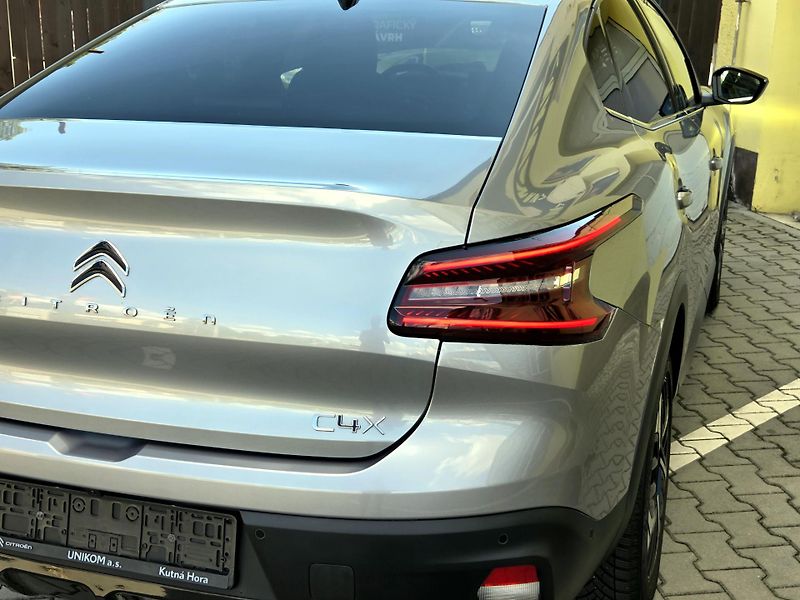 Citroën C4 X T Shine 96kW AT8 SERV.KN*      - fotka 10 z 42