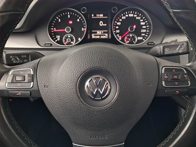 Volkswagen Passat (2014) Comfortline 2.0 TDI, Navi - fotka 17 z 17