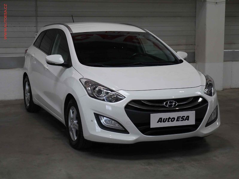 Hyundai i30 (2014) 1.6 GDi, ČR, Temp. park. - fotografie inzerátu