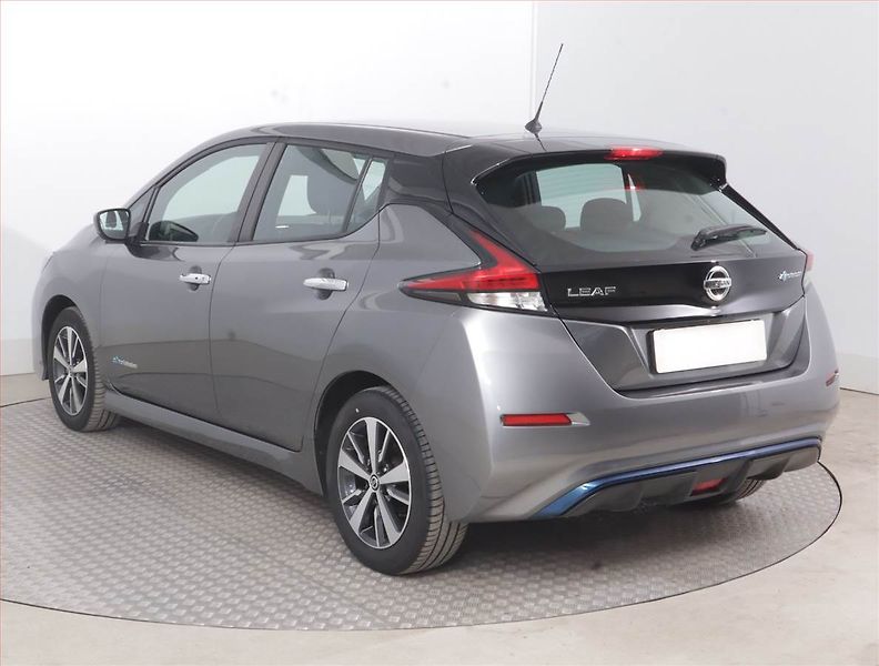 Nissan Leaf (2021) 40 kWh, SoH 93%, Automat - fotka 4 z 20