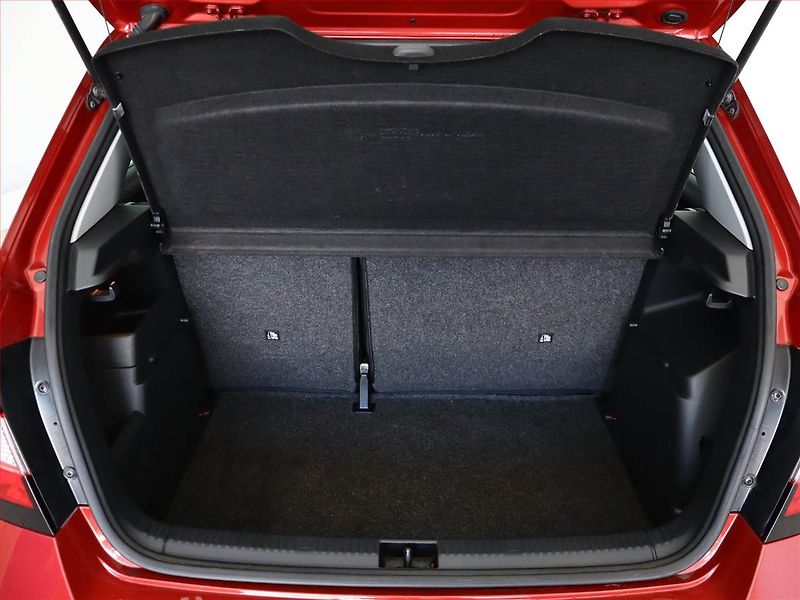 Škoda Fabia (2015) Ambition 1.0, ČR,1.maj - fotka 11 z 13
