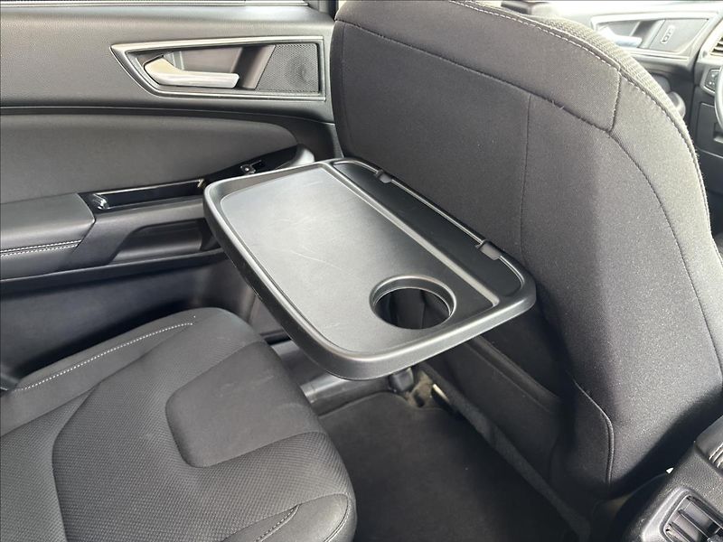 Ford S-MAX 2,0 EcoBlue 132kW Titanium 4X4 - fotka 18 z 39