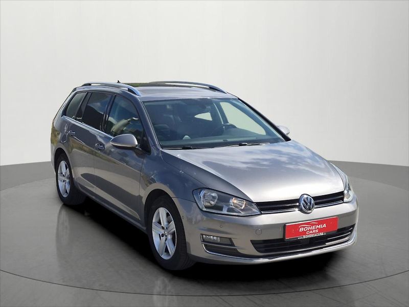 Volkswagen Golf 1,6 TDi 81 Kw Highline kůže - fotografie inzerátu