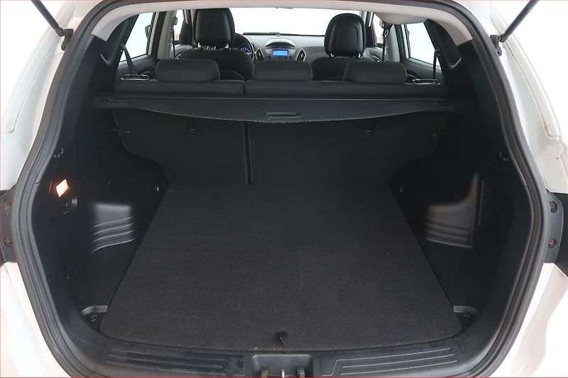 Hyundai ix35 (2015) 1.7 CRDi, Tempomat - fotka 13 z 17