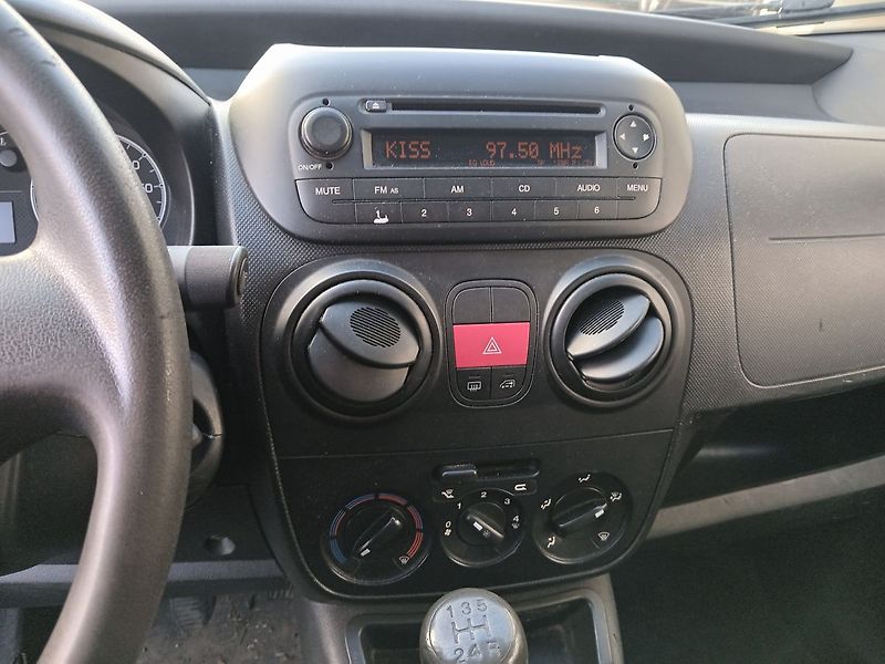 Peugeot Bipper 1.4i - fotka 12 z 17
