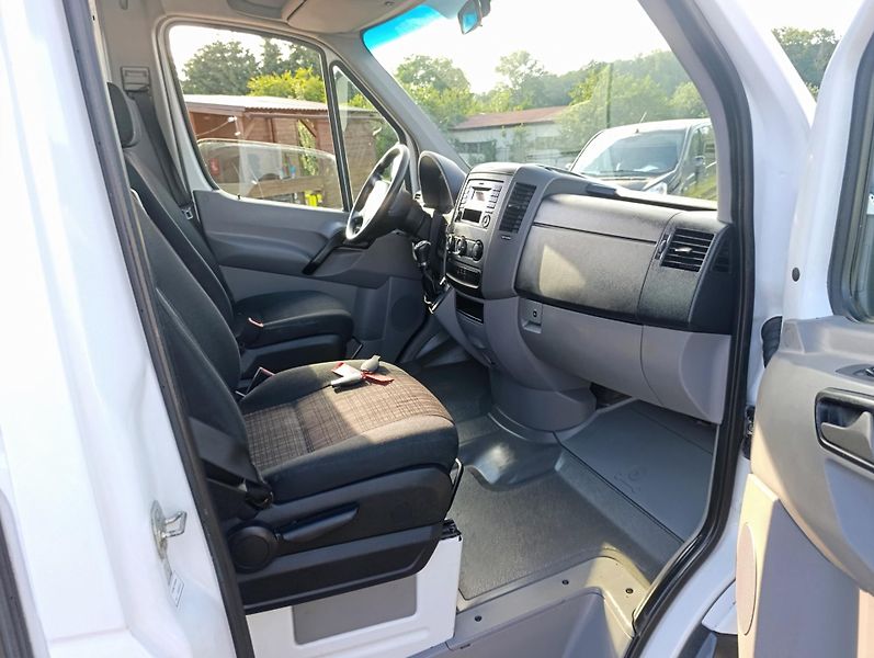Mercedes-Benz Sprinter (2017) 2.2 CRDi L2H2 tažné klima dph - fotka 19 z 20