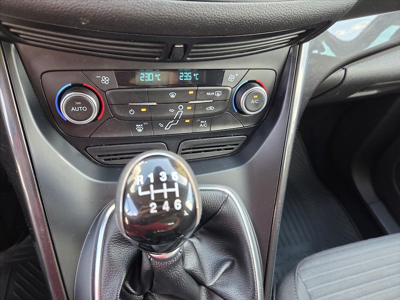 Ford C-MAX 1,5 TDCi 88kW Titanium ČR  Tit - fotka 20 z 25