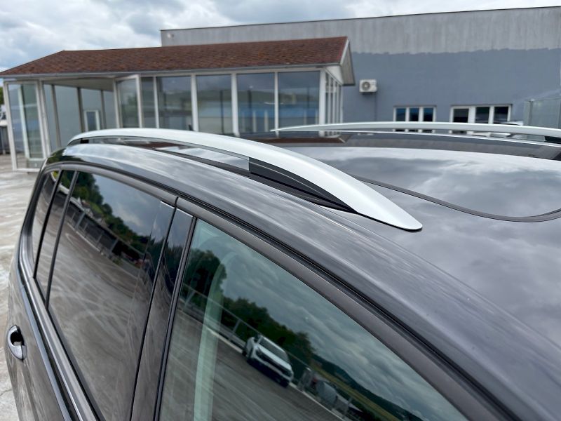 Volkswagen Touran (2017) 1.4 TSi 110kW DSG - fotka 29 z 33