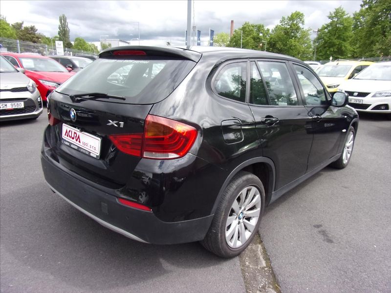 BMW X1 2,0 d xDrive - fotka 3 z 21
