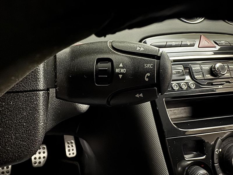 Peugeot 308 1,6 KABRIO DPH NAVI SERVIS  CC - fotka 16 z 39