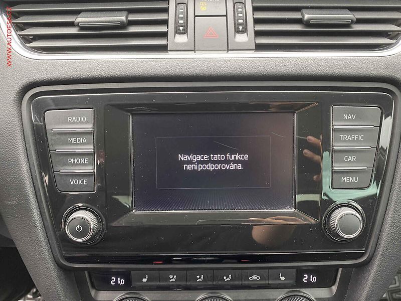 Škoda Octavia (2014) 1.6 TDi, Elegance, STK6/28 - fotka 18 z 19