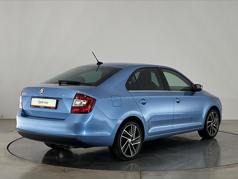 Škoda Rapid Style - fotka 2 z 29