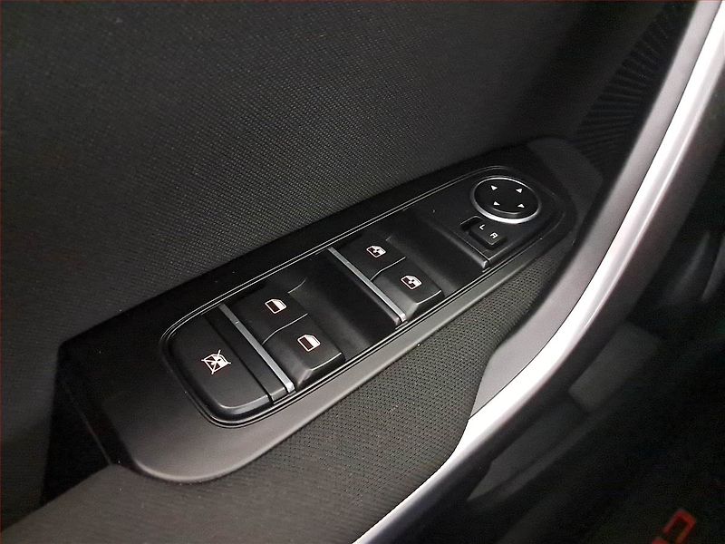 Kia Ceed (2022) 1.5 T-GDI, Serv.kniha - fotka 16 z 18