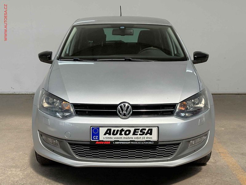 Volkswagen Polo (2012) 1.2 TSi, Style, výhřev sed - fotka 2 z 15