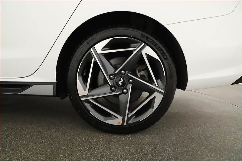 Hyundai i30 (2025) 1.5 T-GDI MHEV 48V, N Line - fotka 20 z 20