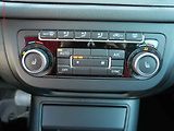 Volkswagen Tiguan (2013) 2.0TDi 4x4, Sport, DSG - náhled 17