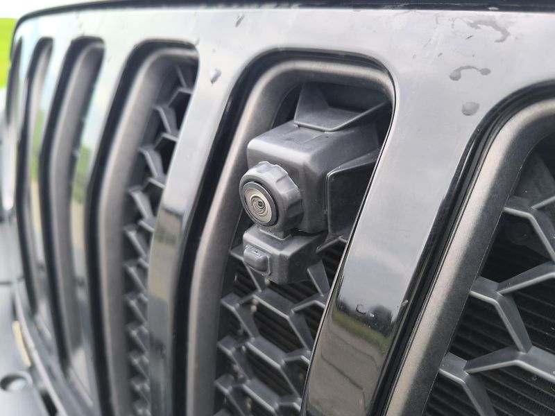 Jeep Wrangler (2022) 2.0 PHEV,4x4,ČR,SERVISN9 KN - fotka 30 z 38