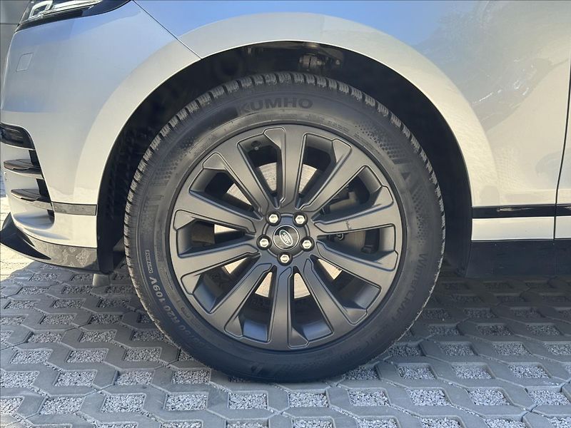Land Rover Range Rover Velar 2,0 D200 R-DYNAMIC SE ZÁRUKA - fotka 32 z 36