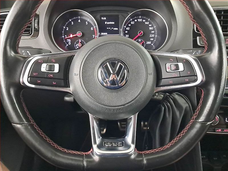 Volkswagen Polo (2016) 1.8 GTI, Serv.kniha, Tempomat - fotka 18 z 19