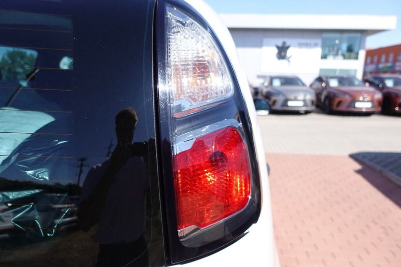 Citroën C3 Picasso 1,4VTi 70kW M/T Exclusive - fotka 25 z 26