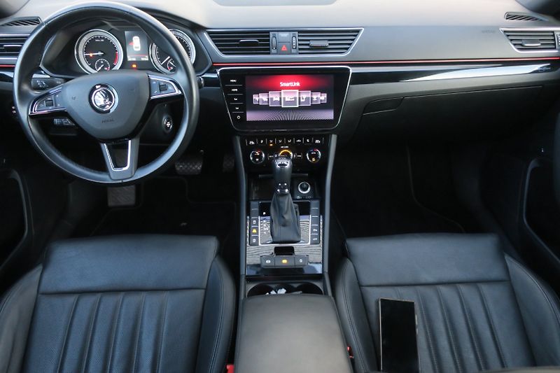 Škoda Superb (2017) 2.0 TDI 140kW 4x4 L&K DSG - fotka 14 z 50
