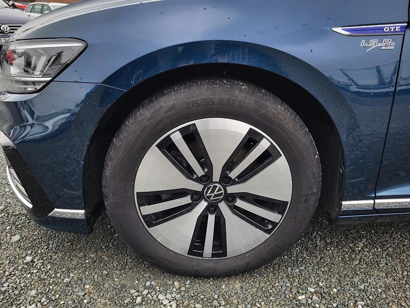 Volkswagen Passat 1.4 TSI PHEV GTE DSG HYBRID - fotka 31 z 46