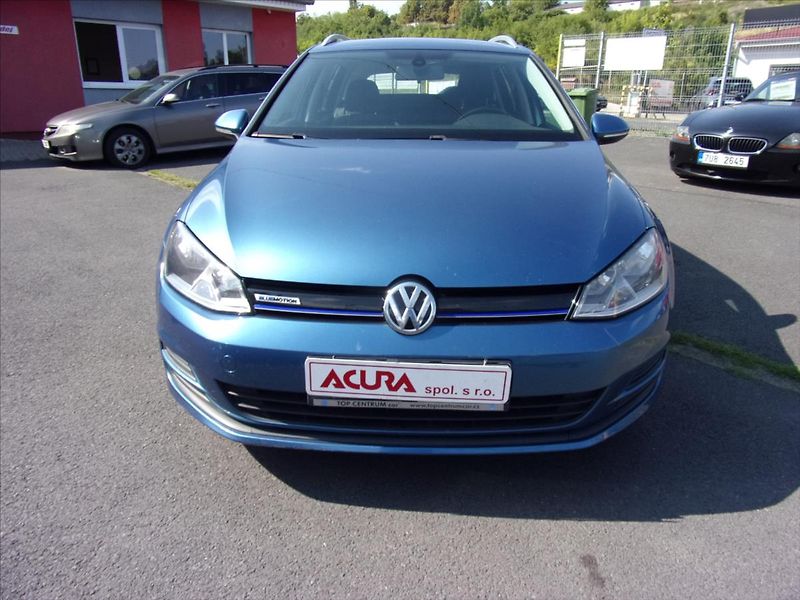 Volkswagen Golf 1,2 TSI  Variant  81kW ČR - fotka 8 z 26