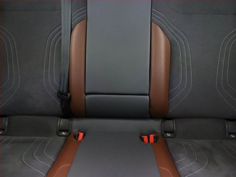 Volkswagen ID.4 (2020) Pro Perf. (82 kWh), SoH 79% - fotka 8 z 21