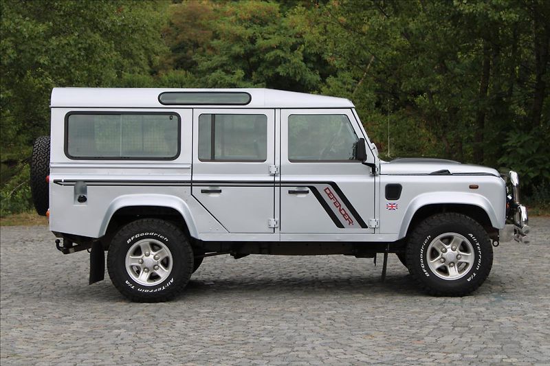 Land Rover Defender 110 2.4 TD4 90kW / PUMA / CZ - fotka 7 z 38