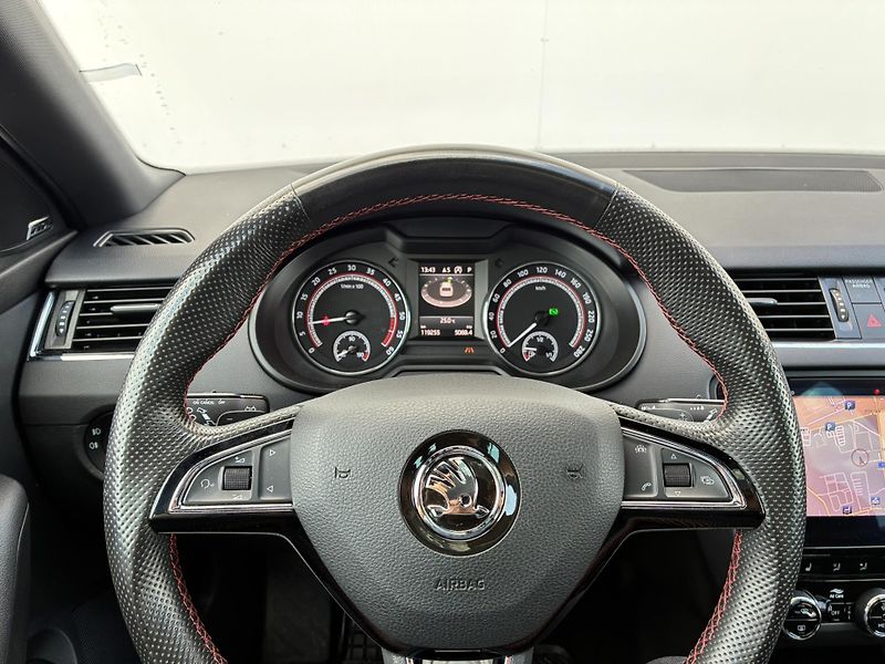 Škoda Octavia 2.0 TDI 4x4 DSG / 135 kW RS - fotka 15 z 26