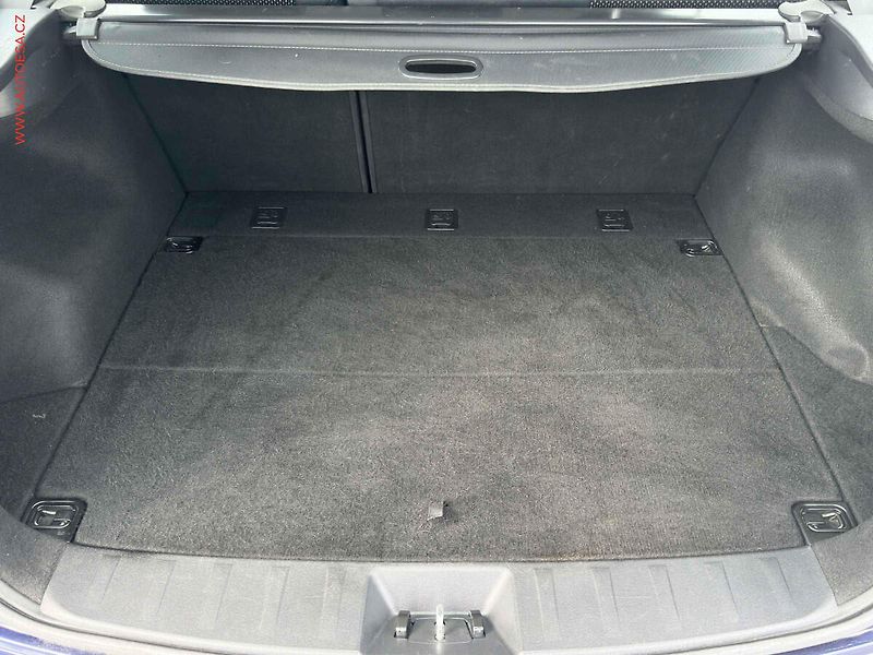 Hyundai i30 (2009) 1.6CVVT, ČR, AC - fotka 7 z 17