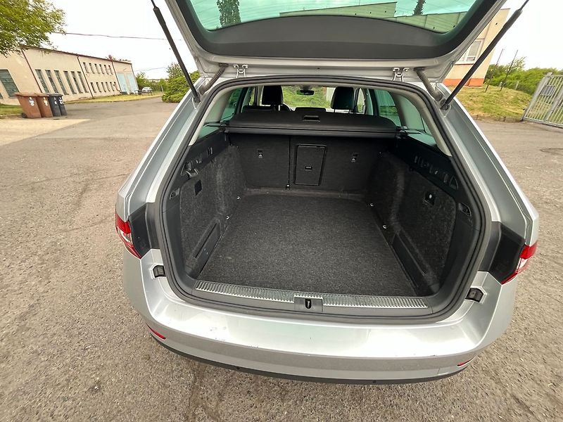 Škoda Superb STYLE 2.0TDi 147kW*4x4* - fotka 14 z 27