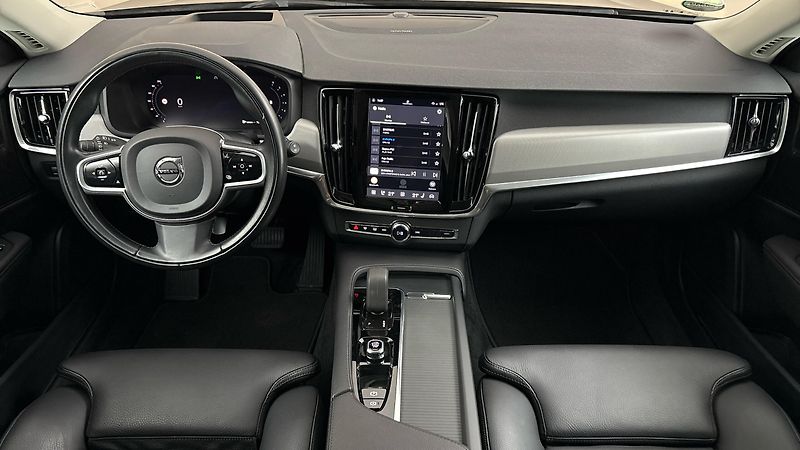 Volvo V90 2.0 B4 AUT Momentum Pro - fotka 8 z 30
