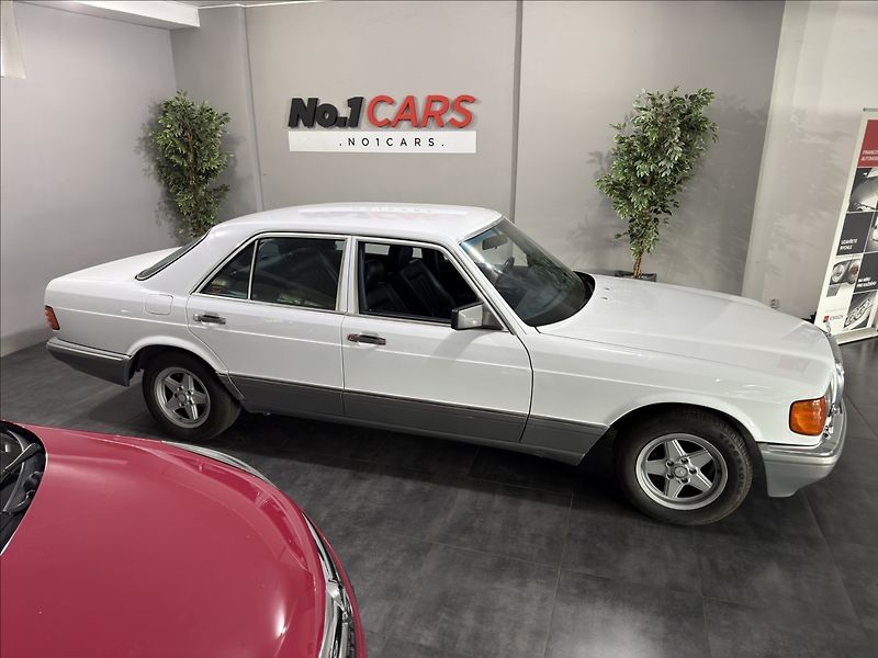 Mercedes-Benz Třídy S 3,0   SE 300 W126 V6 ŠPANĚLSKO - fotka 29 z 37