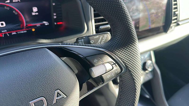 Škoda Karoq Sportline 1,5 TSI 110kW MT6/J1 - fotka 11 z 30