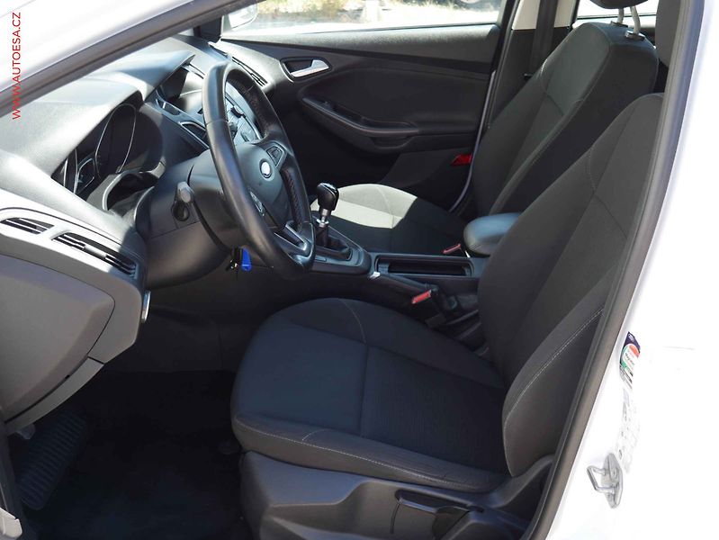 Ford Focus (2015) 1.5TDCi, 2.maj,ČR, servis - fotka 9 z 18