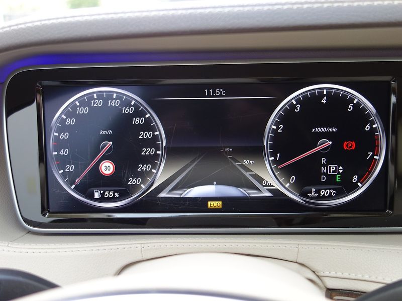 Mercedes-Benz Třídy S (2013) S500*4M*NOVÝ-MOTOR*TOP-SERVIS! - fotka 30 z 50