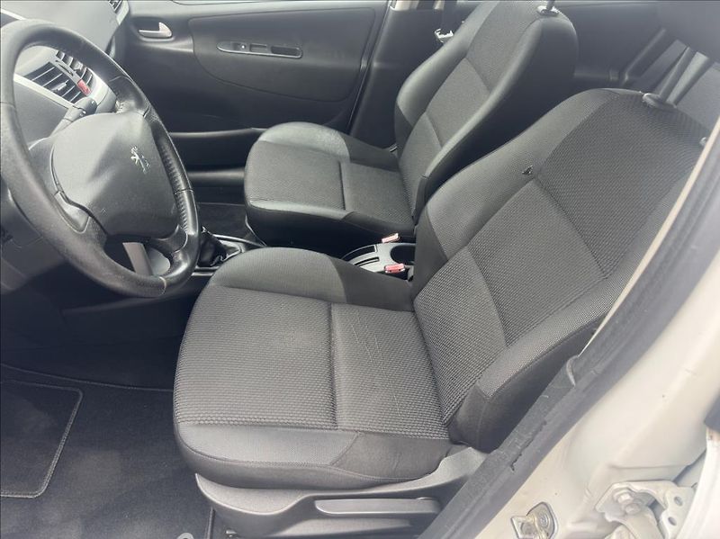 Peugeot 207 1,4 i, Klima  SW - fotka 11 z 17