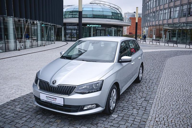 Škoda Fabia (2017) III 1.0 55kw Style Combi 1 MAJ - fotka 7 z 38
