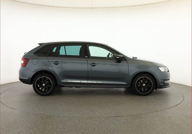 Škoda Rapid (2017) Spaceback 1.2 TSI, Serv.kniha - fotka 6 z 19