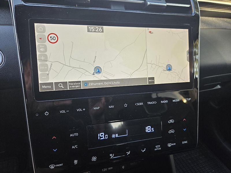 Hyundai Tucson (2021) 1,6 T-GDI 110 kW, manuál, ČR - fotka 11 z 37