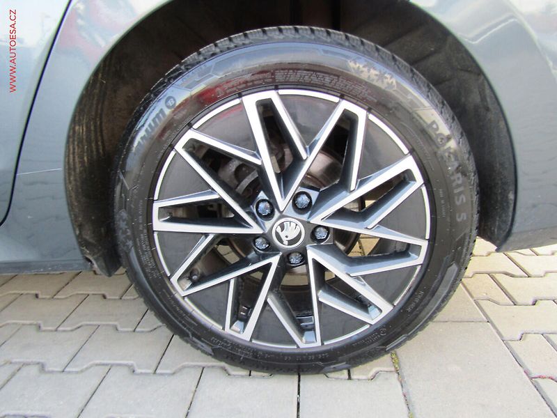 Škoda Octavia (2021) 2.0 TDi, ČR, Stylem, DSG, LED - fotka 22 z 24