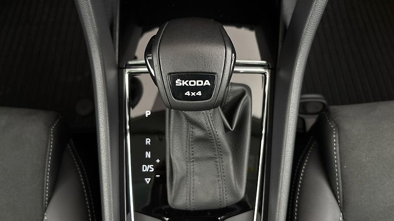 Škoda Kodiaq 2.0 TSI DSG 4x4 Style - fotka 25 z 30