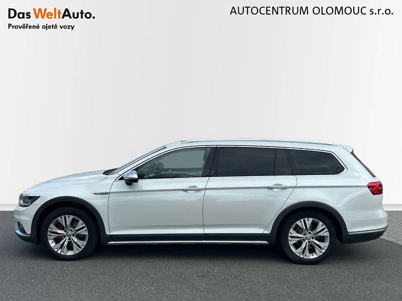 Volkswagen Passat (2015) Variant 2.0 TDI 6DSG 4MOTION A - fotka 18 z 34