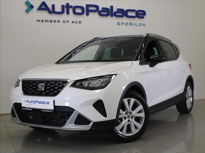 Seat Arona 1,0 TSi DSG Xperience 5L.Zár. - fotka 1 z 23