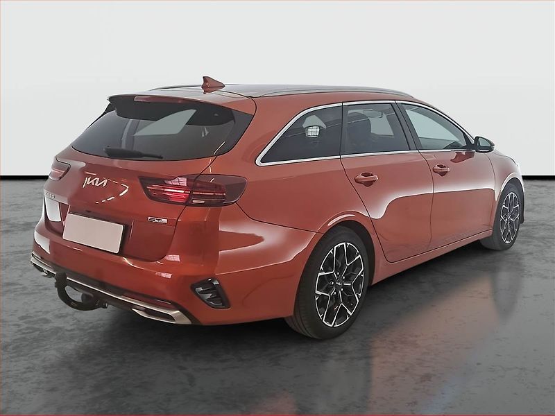 Kia Ceed (2023) GT Line 1.5 T-GDI - fotka 5 z 18
