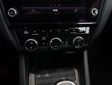 Škoda Octavia (2019) 1.6 TDI, Tempomat - náhled 10