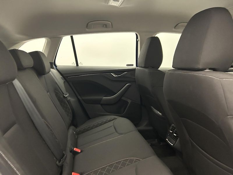 Škoda Scala 1.0 TSI  Ambition   Plus - fotka 18 z 22