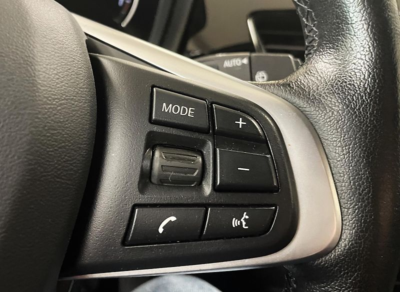 BMW X1 xDrive25e, ČR, 1.MAJ - fotka 17 z 32