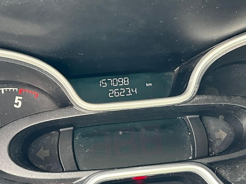 Opel Vivaro (2017) - fotka 7 z 11